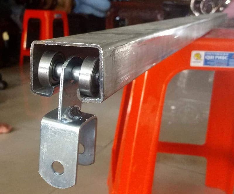 máng C bạt kéo di động