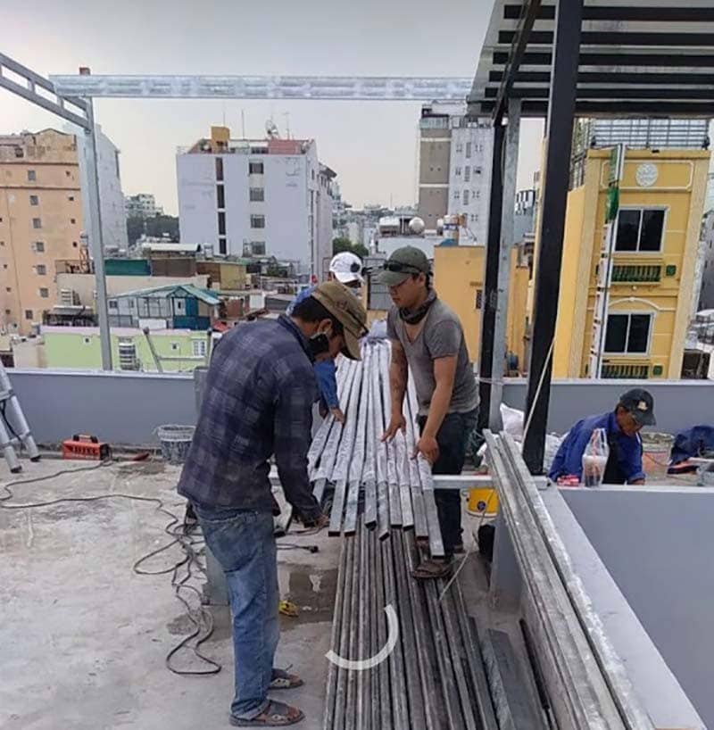 Xỏ bạt mái xếp di động
