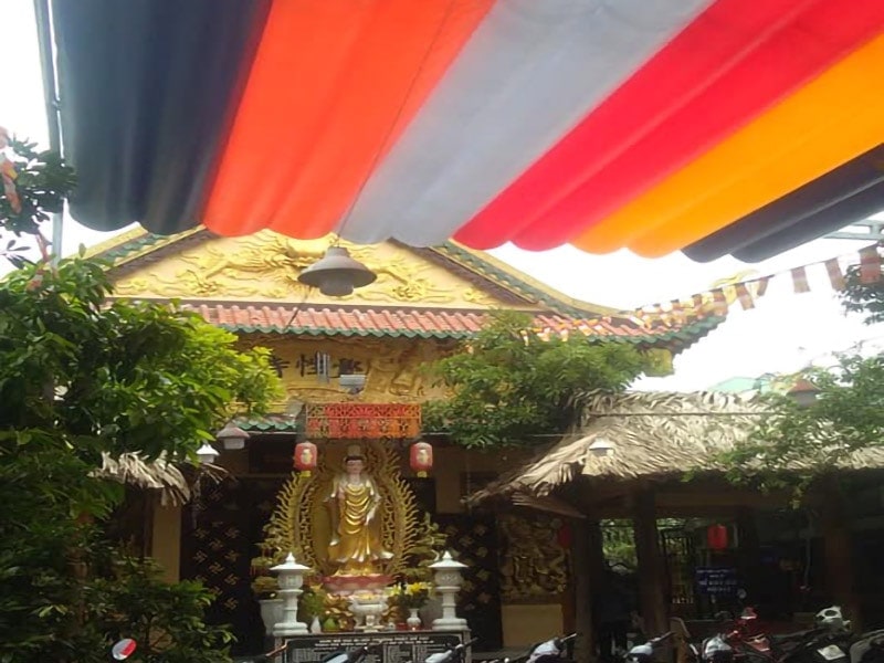 mái che tượng phật ngoài trời