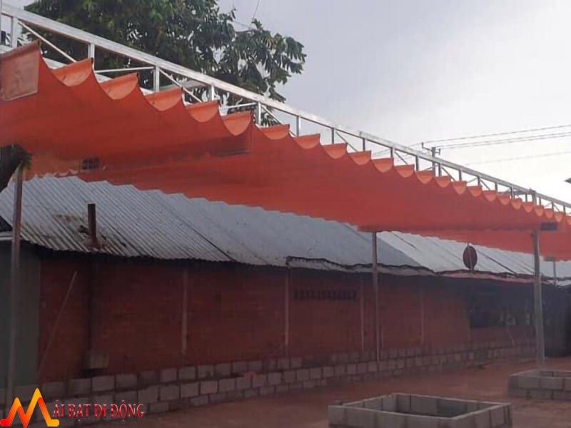 mái kéo che di động ngoài trời