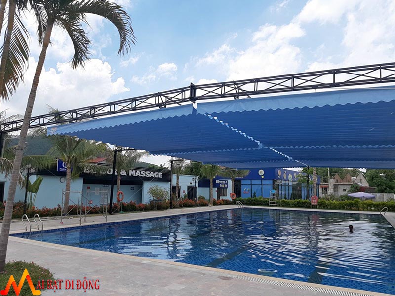 mái kéo che nắng hồ bơi