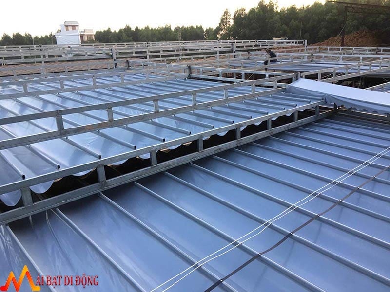 khung đôi mái che di động