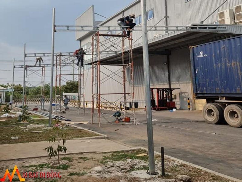 Thi công lắp đặt mái che ngoài trời KCN