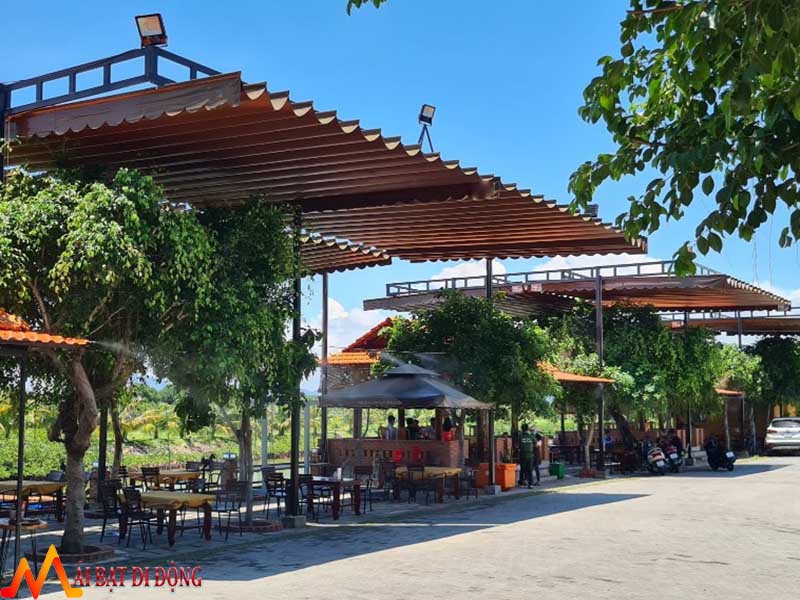 mái che nhà hàng ngoài trời đẹp