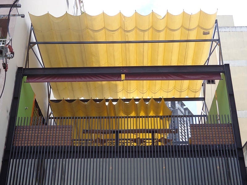 mái che sân thượng