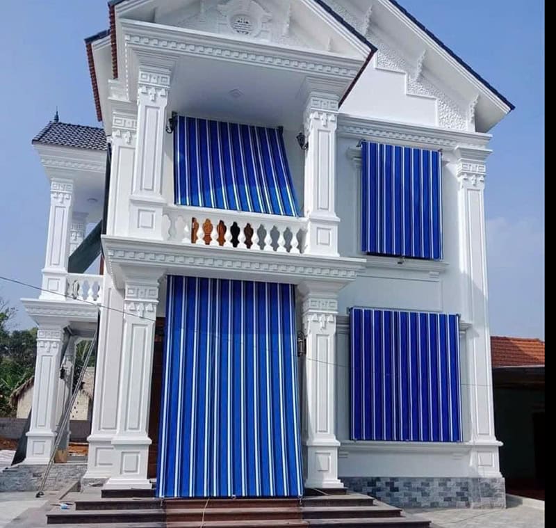 Mái bạt che cửa gỗ tại Hưng Hà Thái Bình